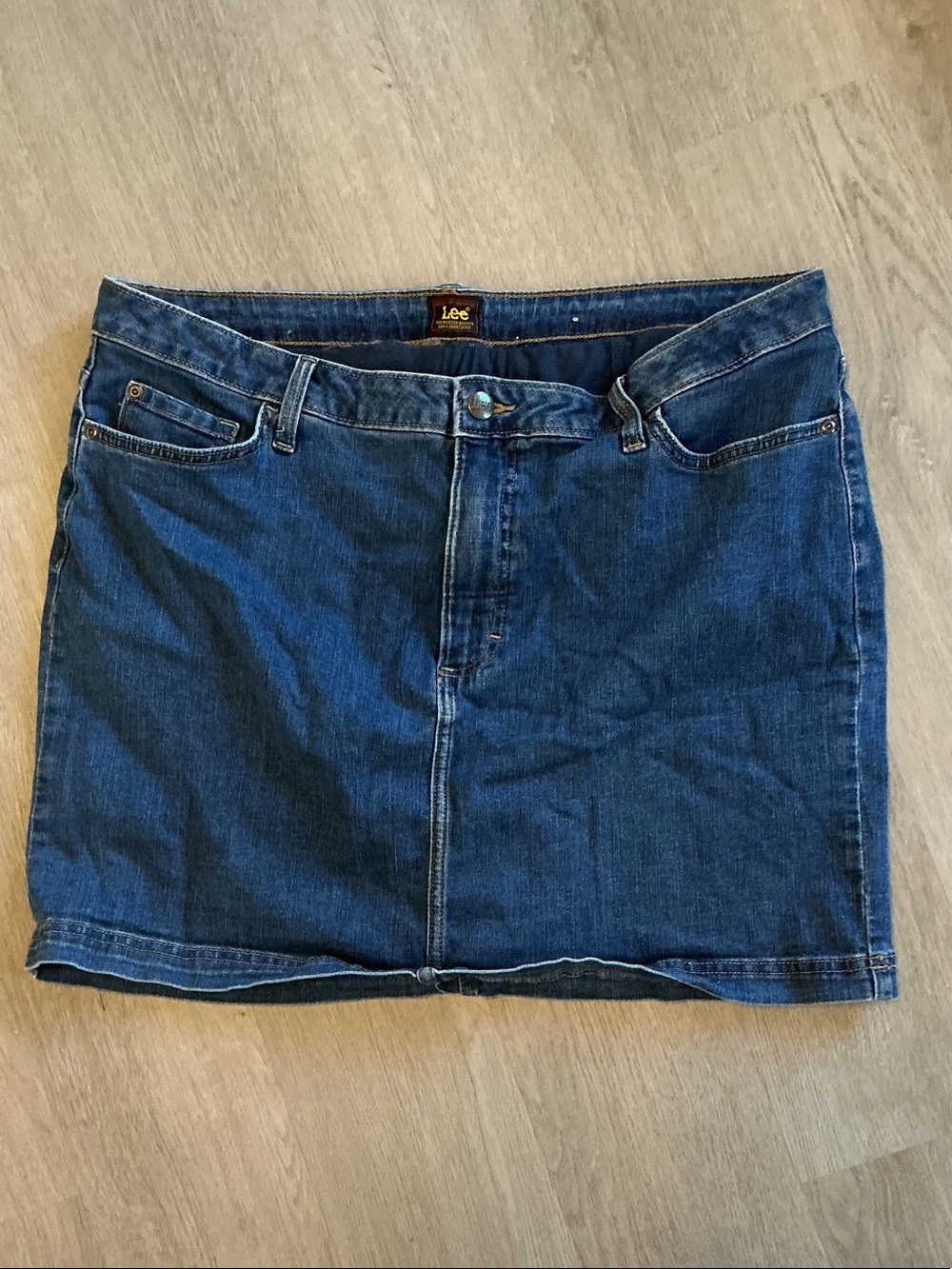 Womenβs Lee Skort Size 20